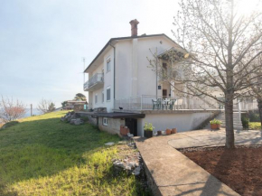 Holiday Home Nino and Apartments Lucia